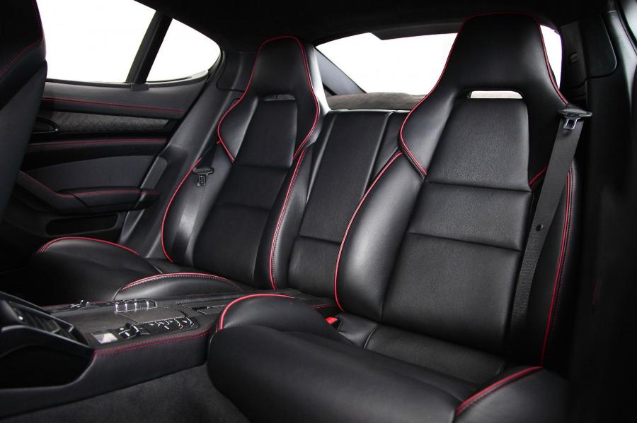  Porsche Panamera Black Edition by TechART 2010 года  (фото 3 из 13)
